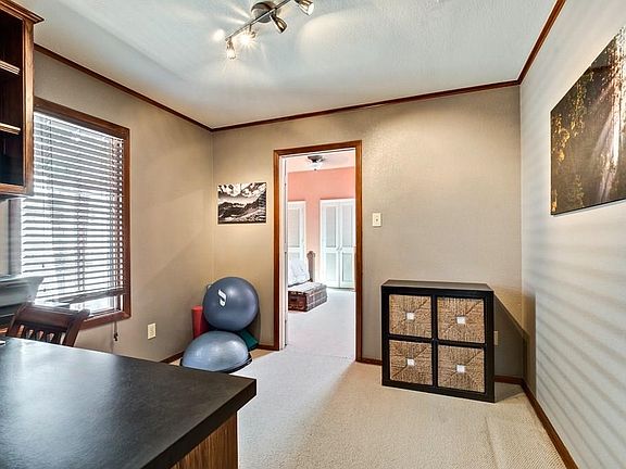 5th image of 3608 Greenway Dr