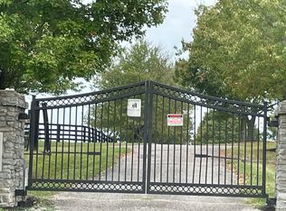 305 S Yarnallton Pike, Lexington, KY 40510
