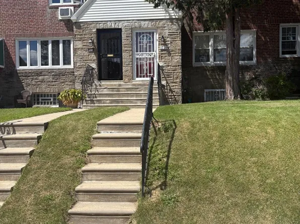 1723 Wynsam St, Philadelphia, PA 19138