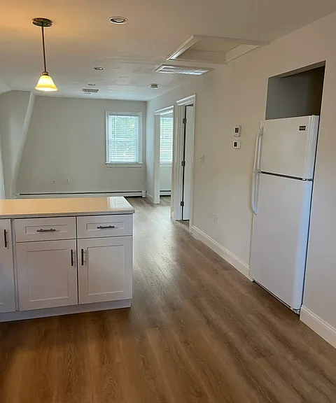 12 Oak St #B — Photo 2