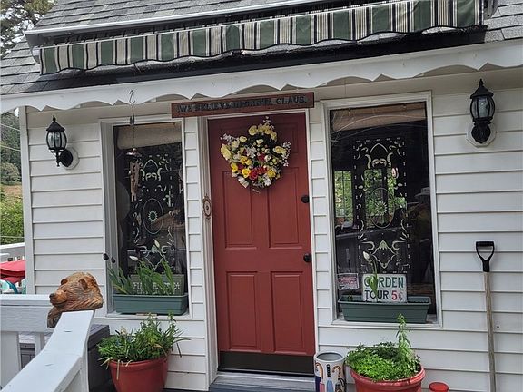 2nd image of 447 Valley Rd