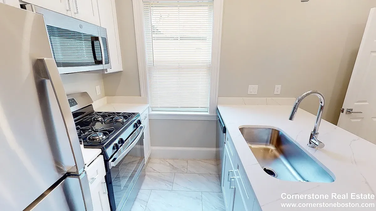 Photo 2 of 15 - 267 E Cottage St #3 - Dorchester, MA Building Photo - 267 E Cottage St #3
