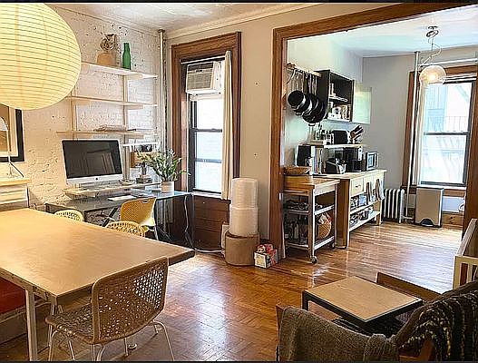 3rd image of 440 15th St APT 3