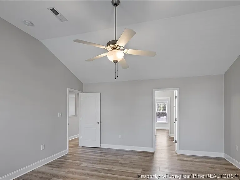 134 Huzzas Cir — Photo 18