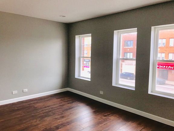 3rd image of 5215 W North Ave
