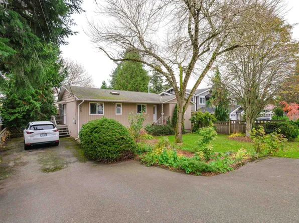 1320 Kent St, White Rock, BC V4B 4T7