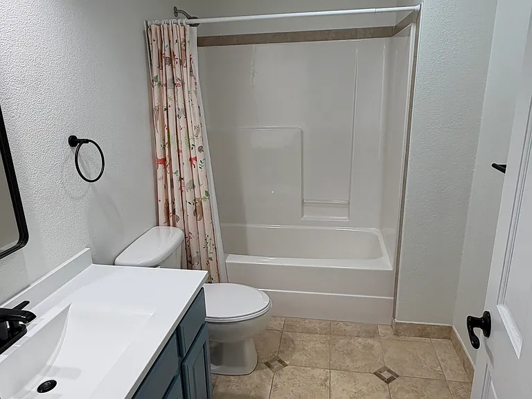 BR2 - ensuite