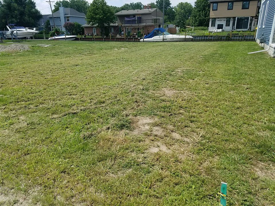 2nd image of 46861 Summertime Dr