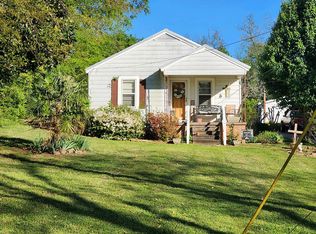 687 S Leard St, Hartwell, GA 30643