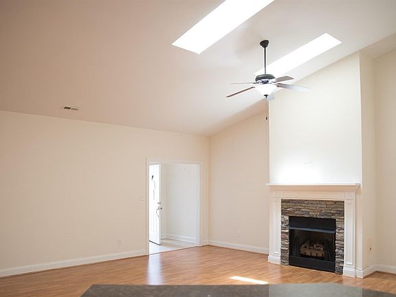 4th image of 117 Chateau Pl Lot 9