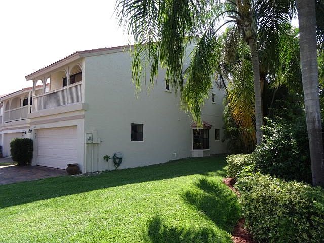 1st image of 3482 Harbor Cir