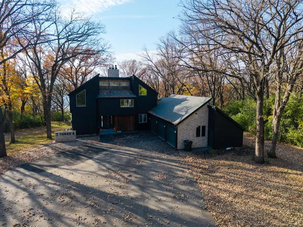 736 S Woodland Dr, Fergus Falls, MN 56537
