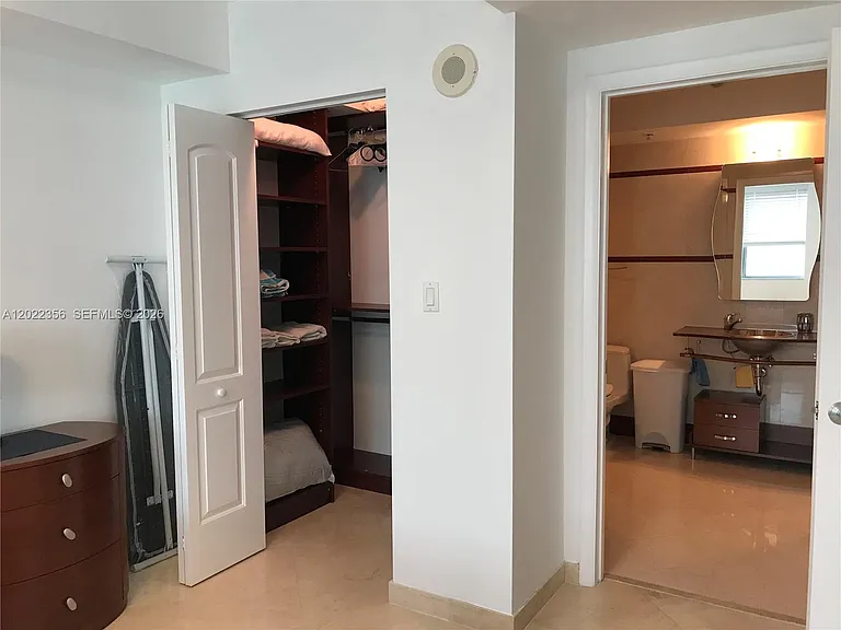 110 Washington Ave #1614 — Photo 13