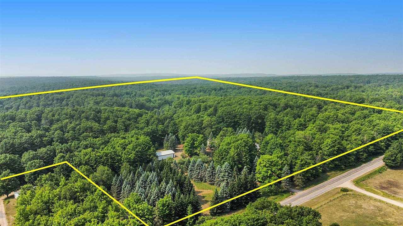 11110 Wildwood Rd, Petoskey, MI 49770 MLS 471434 Zillow