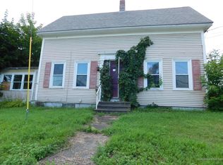 726 Main Rd N, Hampden, ME 04444