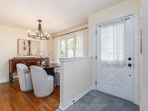 2nd image of 133 Calais St