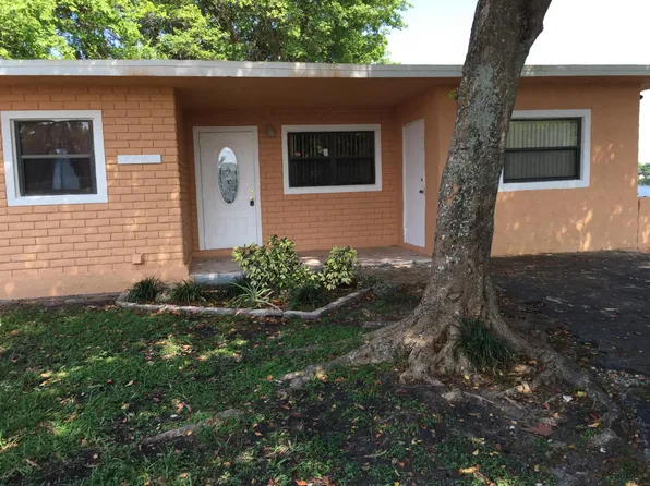 1742 NW 29th Way, Fort Lauderdale, FL 33311