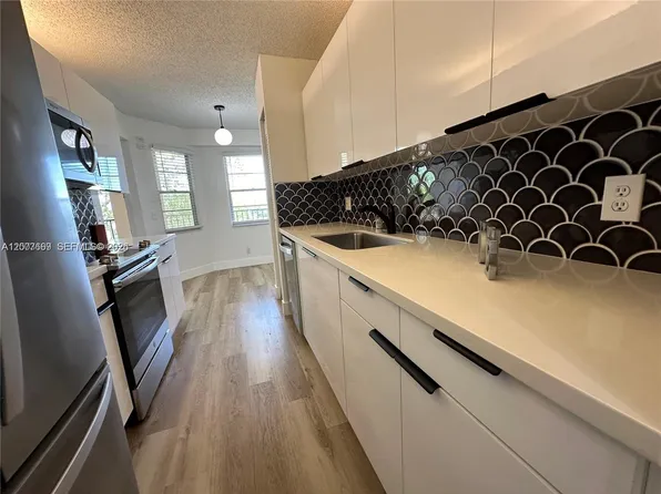 1300 SW 124th Ter APT 408P, Hollywood, FL 33027