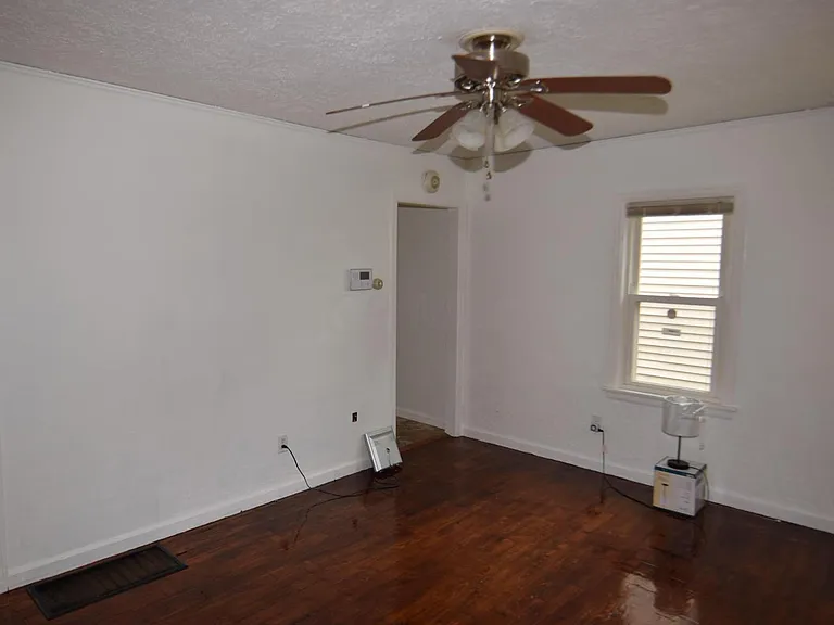 2673 Osceola Ave — Photo 3