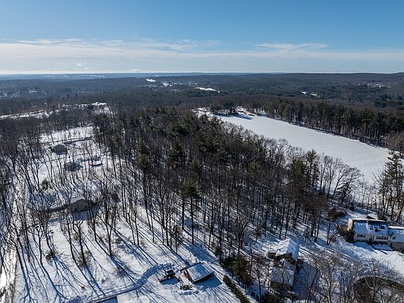 2nd image of 82 Dodge Hill Rd