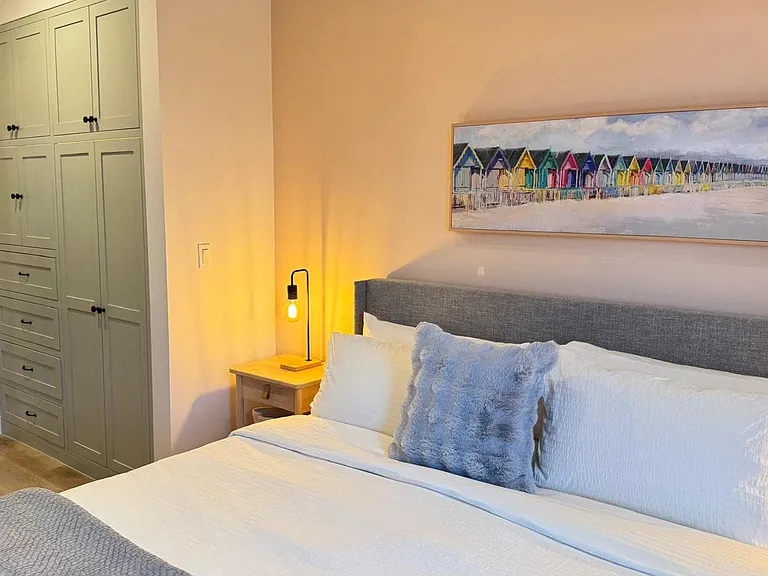 1744 Butler Ave #205 — Photo 37