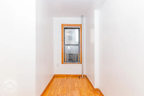 Rented by MySpaceNYC | media 16