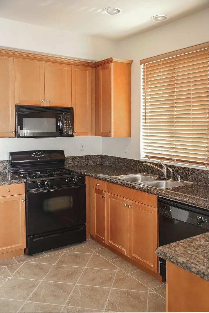 Orange North Apartments, LLC — Photo 3