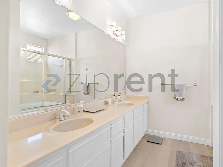 440 Navaro Pl #219 — Photo 25