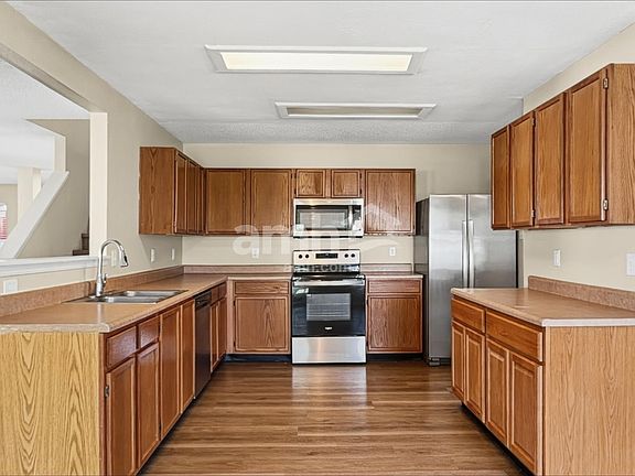 3rd image of 6614 W Jefferson Ct