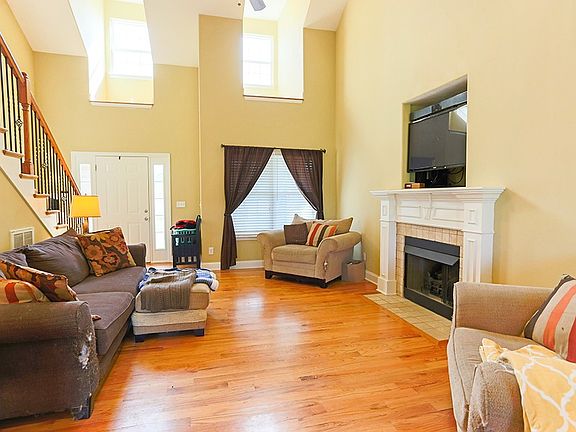 5th image of 5453 Sabin Ct