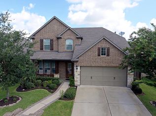 18306 N Elizabeth Shore Loop, Cypress, TX 77433