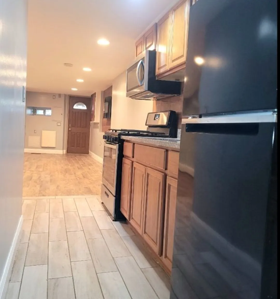 2066A Bergan Street — Photo 3