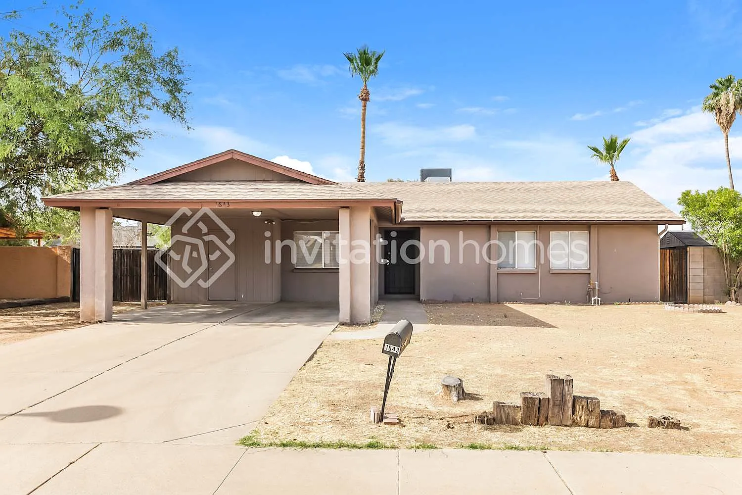 1643 W Muriel Dr Phoenix, AZ 85023 — Photo 1