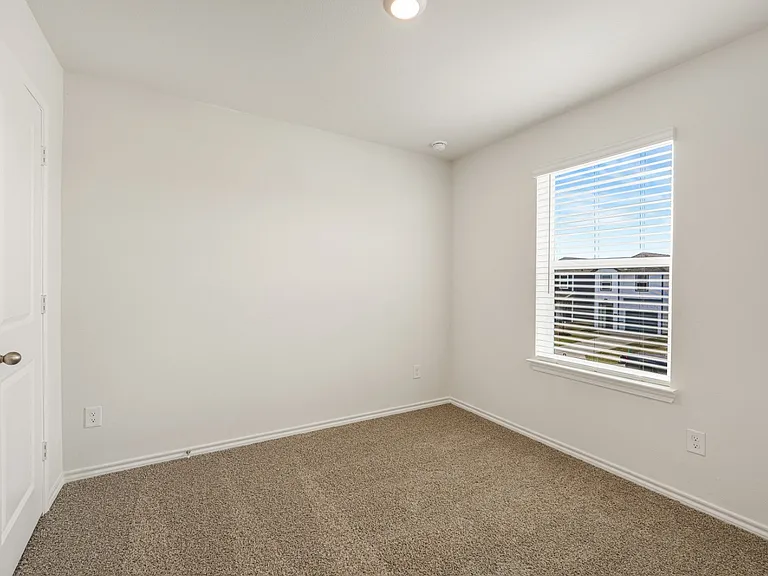 308 Cedar Ct — Photo 8
