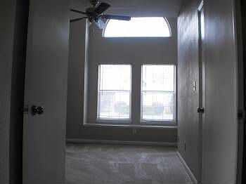 3rd image of 207 National Dr