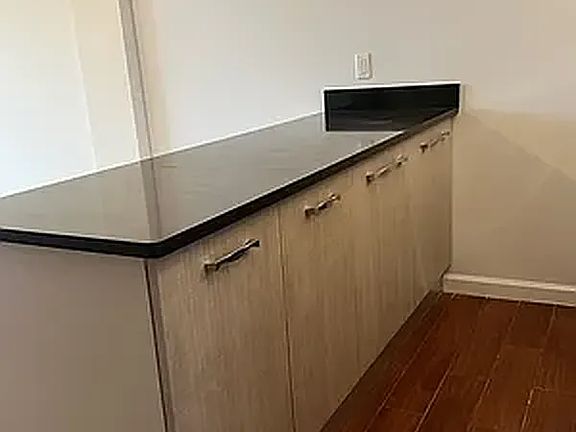 5th image of 4118 43rd St #5E