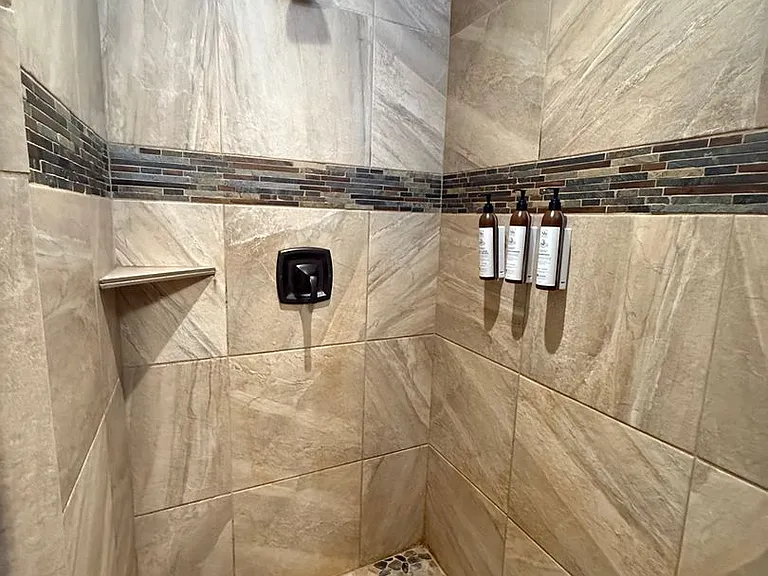 17066 Cooper Dr — Photo 24