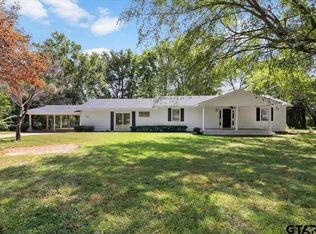 901 Bert St, Daingerfield, TX 75638