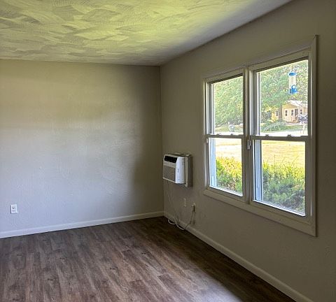 2nd image of 224 Partridge St #224