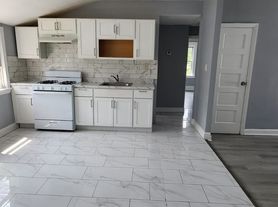 55 Sunnyside Ter