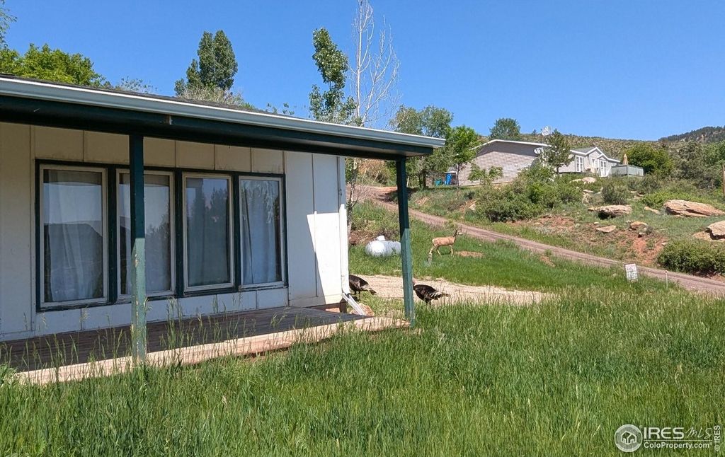 4809 Foothills Dr