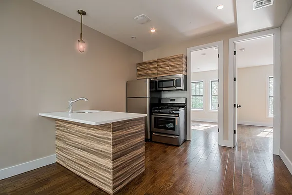 Rented by Nooklyn NYC LLC | media 42