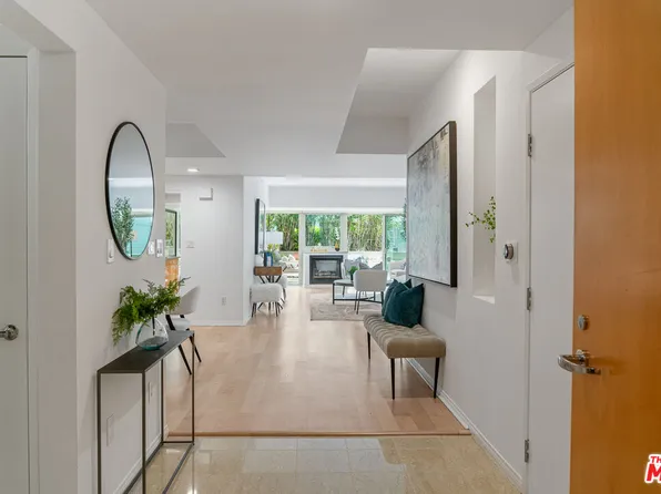 13600 Marina Pointe Dr Unit 301, Venice, CA 90292