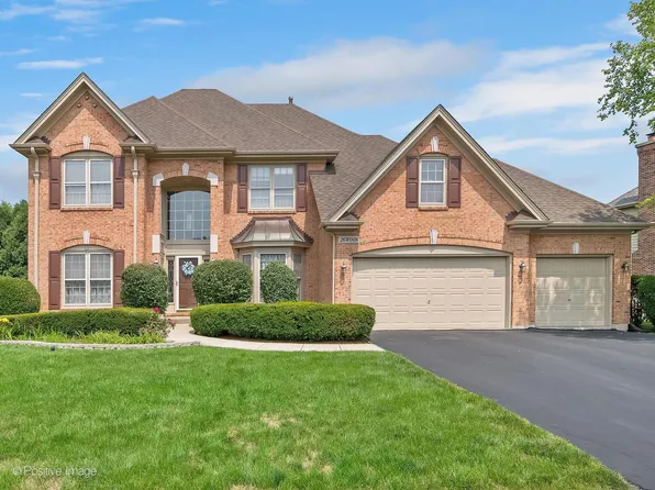 26W008 Marion Ave, Wheaton, IL 60187