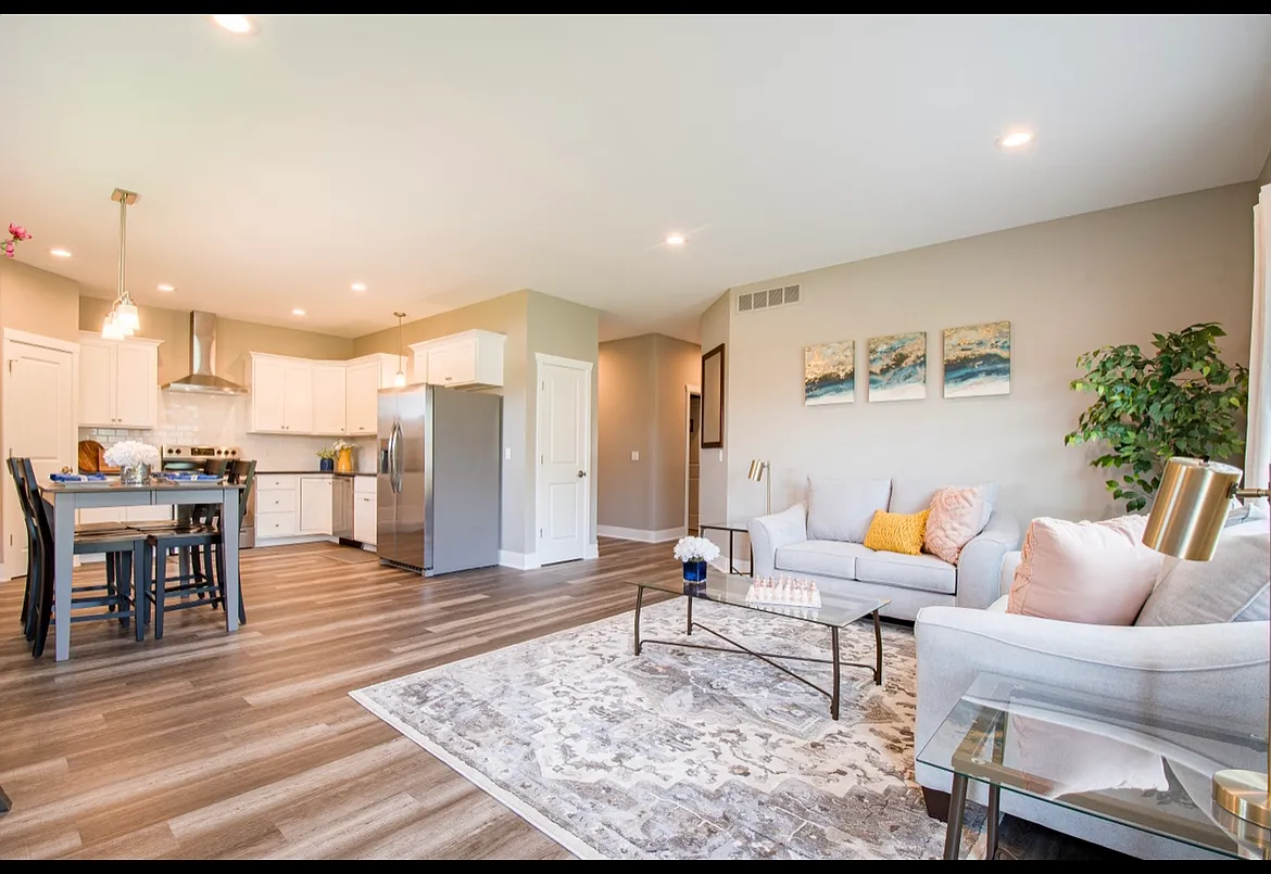 67 Percy Dr. - 1 — Photo 2