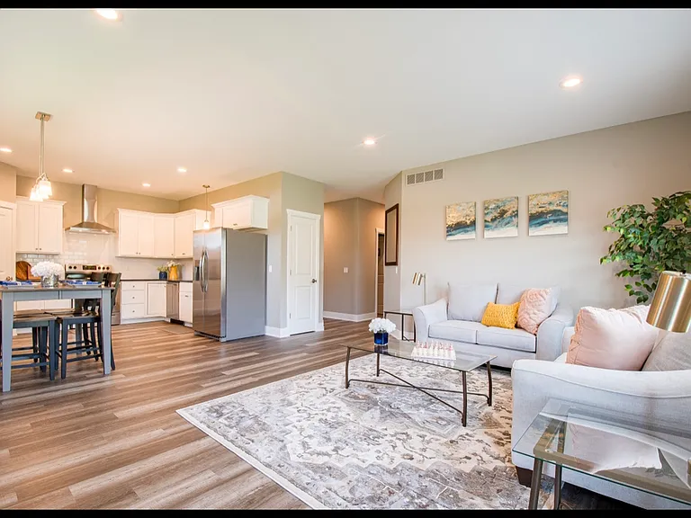 67 Percy Dr #1 — Photo 2