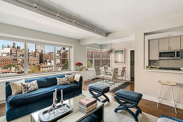 1st image of 11 5th Ave #11T