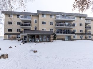 McLeod One, Edmonton, AB T5H 2Z6