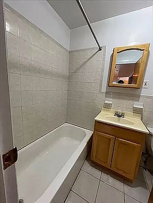 4th image of 156 Allen St APT 17