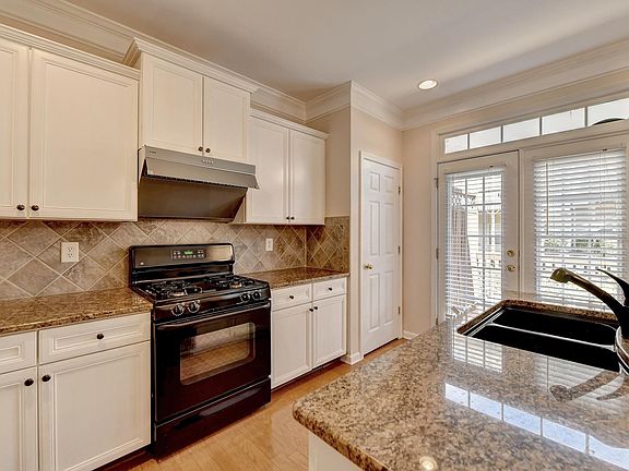 4th image of 6155 Deluna Way